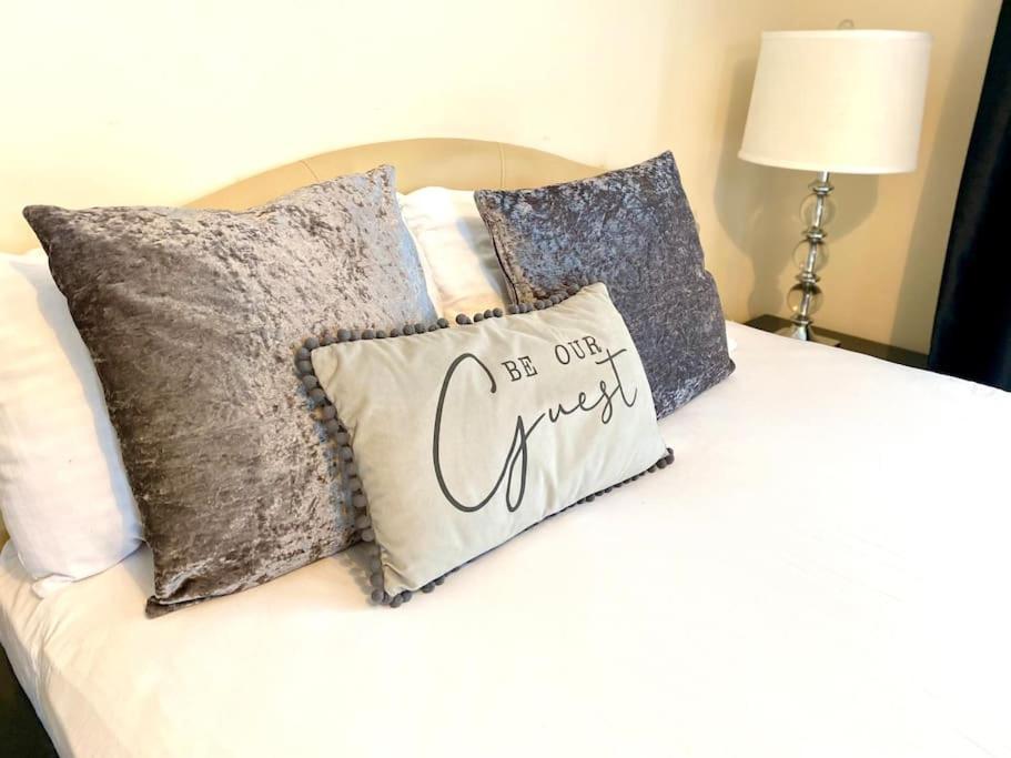 Amazing 2-Bed City Centre Apt With Parking Ковентри Экстерьер фото